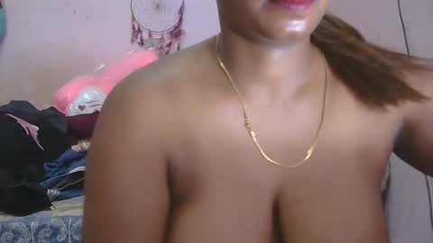 Snapshot of dimple_love chatting on 27, 4, 2026 dimple_love online show from 27, 4, 2026