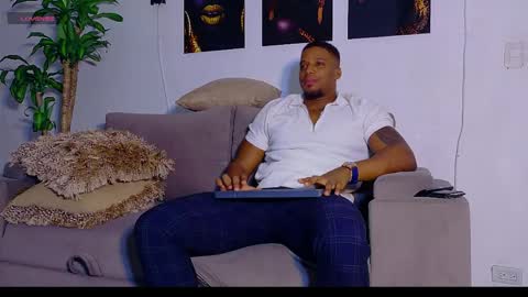 Snapshot of diosafricano chatting on 4, 6, 2026 DiosAfricano online show from 4, 6, 2026