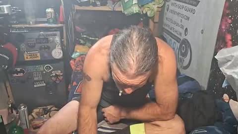 dirtmcgirt82 online show from 14, 2, 2026