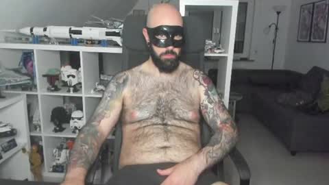 Snapshot of dirtybalws chatting on 15, 6, 2026 Robert online show from 15, 6, 2026