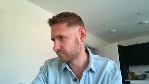 Snapshot of dirtylondon729 chatting on 29, 6, 2026 Exhibitionist Ben online show from 29, 6, 2026
