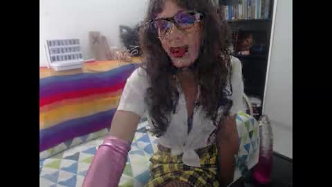 Majo online show from 30, 11, 2025