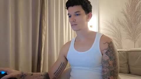 Snapshot of dirtyprettyboi chatting on 31, 5, 2026 buy tokens with link online show from 31, 5, 2026