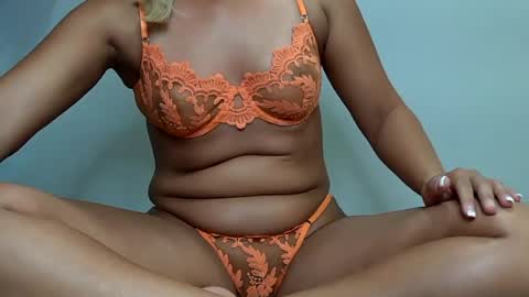 Snapshot of dirtythirtybabe01 chatting on 20, 7, 2026 dirtythirtybabe01 online show from 20, 7, 2026