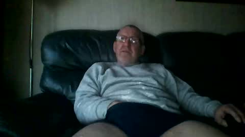 Snapshot of discovery63 chatting on 17, 12, 2024 discovery63 online show from 17, 12, 2024