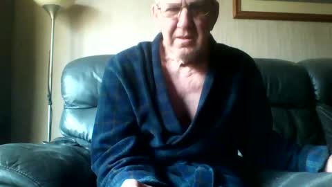 Snapshot of discovery63 chatting on 11, 3, 2025 discovery63 online show from 11, 3, 2025