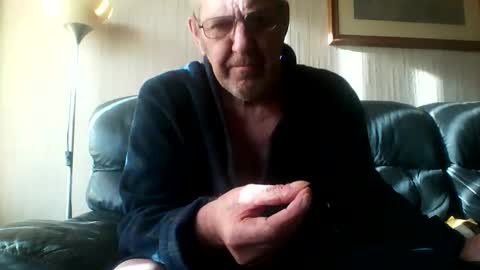 Snapshot of discovery63 chatting on 17, 11, 2025 discovery63 online show from 17, 11, 2025