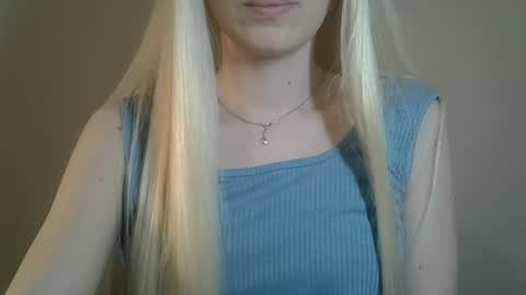 Snapshot of ditamilton chatting on 21, 6, 2026 DitaMilton online show from 21, 6, 2026