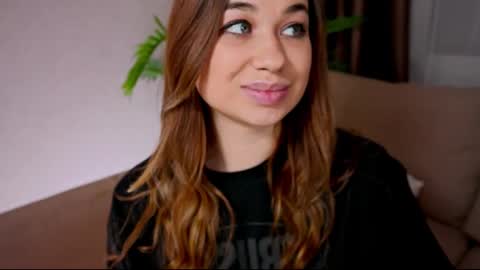 Tia online show from 13, 2, 2025