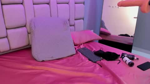 divine_sin online show from 11, 11, 2025