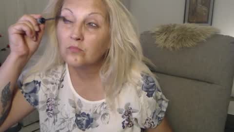 Snapshot of divineblond chatting on 13, 6, 2026 Alexxa online show from 13, 6, 2026