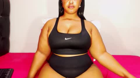 Snapshot of divinebooty93 chatting on 10, 2, 2026 divinebooty93 online show from 10, 2, 2026