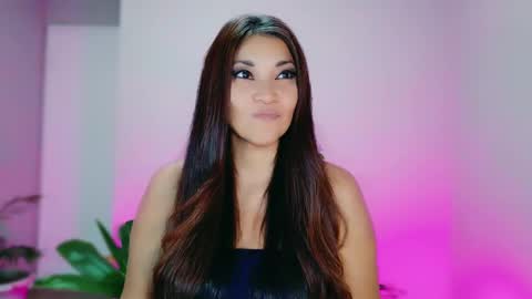 DivineLynn online show from 12, 11, 2025