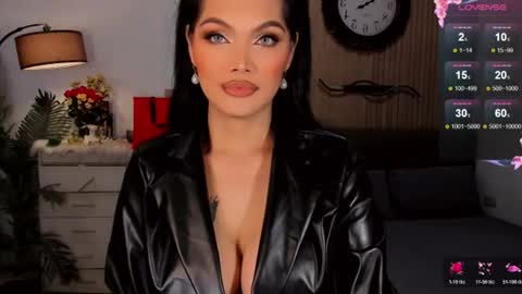 Snapshot of divinequeen chatting on 23, 6, 2026 online show from 23, 6, 2026