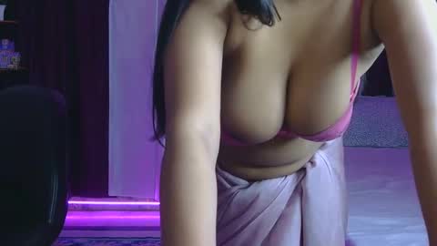 Snapshot of divyakhan chatting on 24, 12, 2024 divyakhan online show from 24, 12, 2024