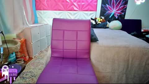 Jade Divyne online show from 4, 12, 2024