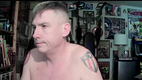 Snapshot of dix_handley_50 chatting on 4, 11, 2025 dix_handley_50 online show from 4, 11, 2025