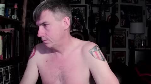 dix_handley_50 online show from 27, 3, 2026