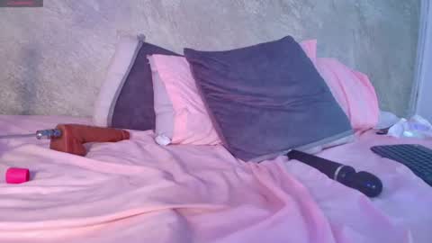 Snapshot of dixie_grey1 chatting on 28, 7, 2026 Sofia online show from 28, 7, 2026