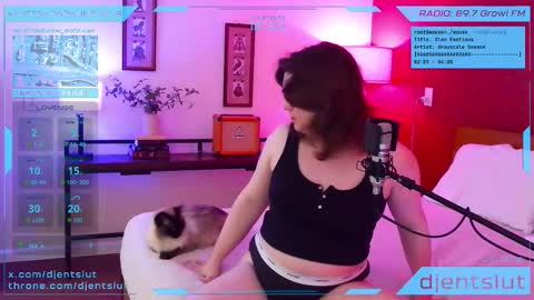 djentslut online show from 27, 2, 2026