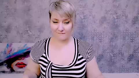 Snapshot of djullia chatting on 3, 2, 2025 djullia online show from 3, 2, 2025