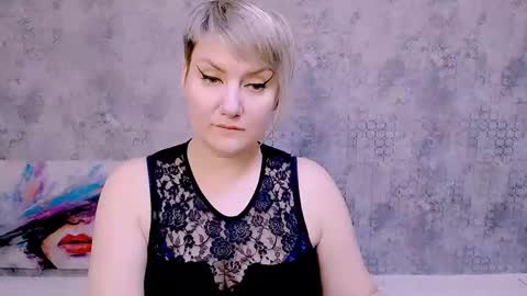 Snapshot of djullia chatting on 8, 2, 2025 djullia online show from 8, 2, 2025