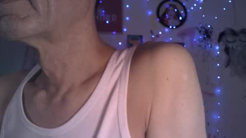 Snapshot of dlacarra chatting on 13, 1, 2025 David Lucky 13  online show from 13, 1, 2025