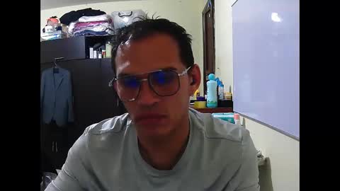 Snapshot of doblewyosk69g chatting on 11, 9, 2025 doblewyosk69g online show from 11, 9, 2025