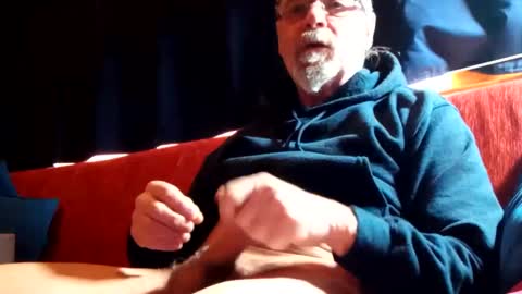 Snapshot of doghouseblue chatting on 15, 12, 2024 doghouseblue online show from 15, 12, 2024