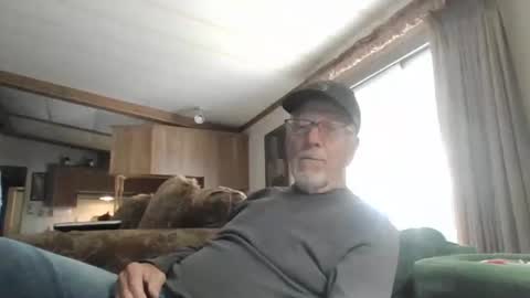 Snapshot of doingmyself69 chatting on 1, 4, 2026 doingmyself69 online show from 1, 4, 2026