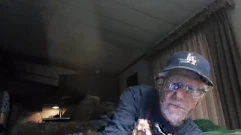 Snapshot of doingmyself69 chatting on 21, 4, 2026 doingmyself69 online show from 21, 4, 2026