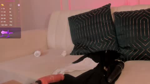 Dolcie  online show from 8, 1, 2025