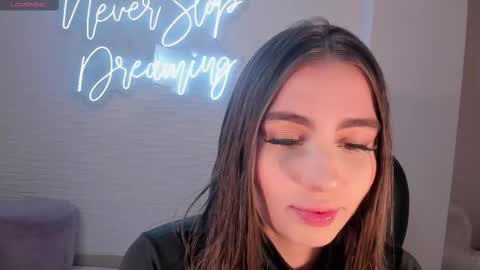 Dolcie  online show from 4, 3, 2025