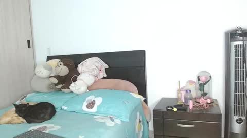 Auro and Santiago online show from 6, 2, 2025