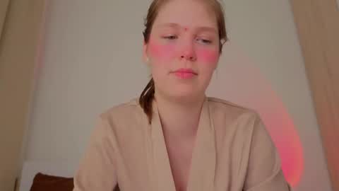 Snapshot of doll_ball chatting on 26, 5, 2026 Ann online show from 26, 5, 2026
