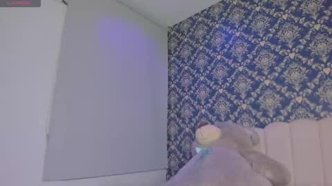 doll_daisy_ online show from 7, 1, 2026