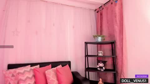 Roxana  independent model can you help me reach 100 hands up uwu online show from 25, 1, 2025