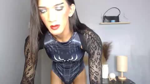 dollescent online show from 19, 4, 2026