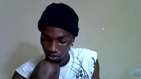 Snapshot of dolleyesmodal1 chatting on 6, 10, 2025 dolleyesmodal1 online show from 6, 10, 2025