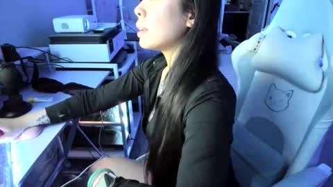 DOLLLFACE online show from 19, 3, 2026