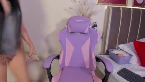 Snapshot of dollsweety18 chatting on 20, 6, 2026 Lisa doll online show from 20, 6, 2026