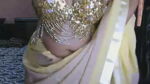 Snapshot of dolly_2 chatting on 9, 10, 2025 dolly_2 online show from 9, 10, 2025