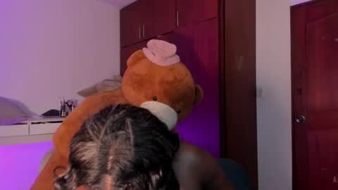 emily --  online show from 17, 9, 2025