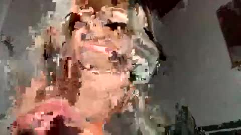 Snapshot of dominadiosa__ chatting on 18, 9, 2025 Alexa online show from 18, 9, 2025