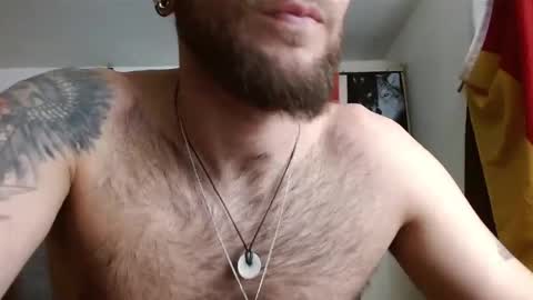 Logan - INDEPENDET MODEL online show from 1, 4, 2026