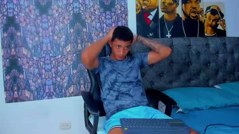 Snapshot of dominic_smith_ chatting on 7, 2, 2025 dominic_smith_ online show from 7, 2, 2025
