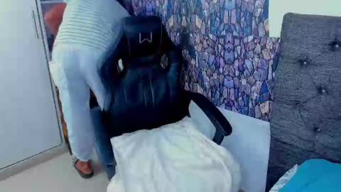 Snapshot of dominic_smith_ chatting on 16, 2, 2025 dominic_smith_ online show from 16, 2, 2025