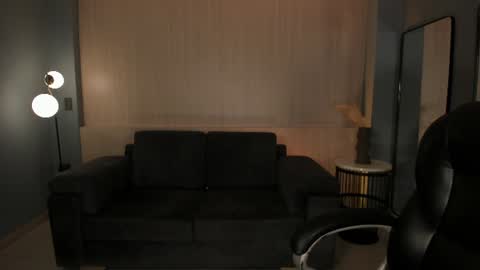Snapshot of dominiquevega_ chatting on 5, 7, 2026 Dominique online show from 5, 7, 2026