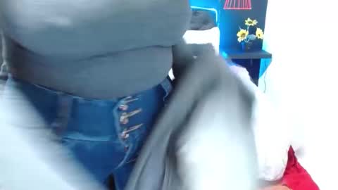  D O M I N K  online show from 19, 2, 2025