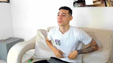 dominyck_ online show from 5, 4, 2026